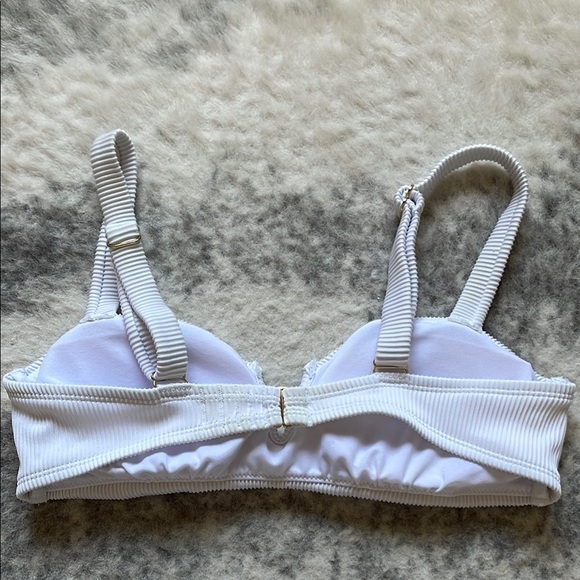 La Vie en Rose White Ribbed Bikini Set - Picture 13 of 16